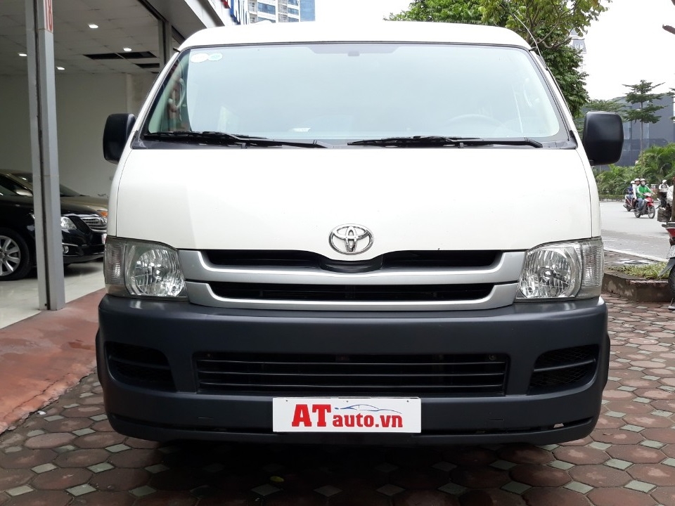 Thông số xe Toyota Hiace máy xăng dầu 16 chỗ ngồi mới nhất